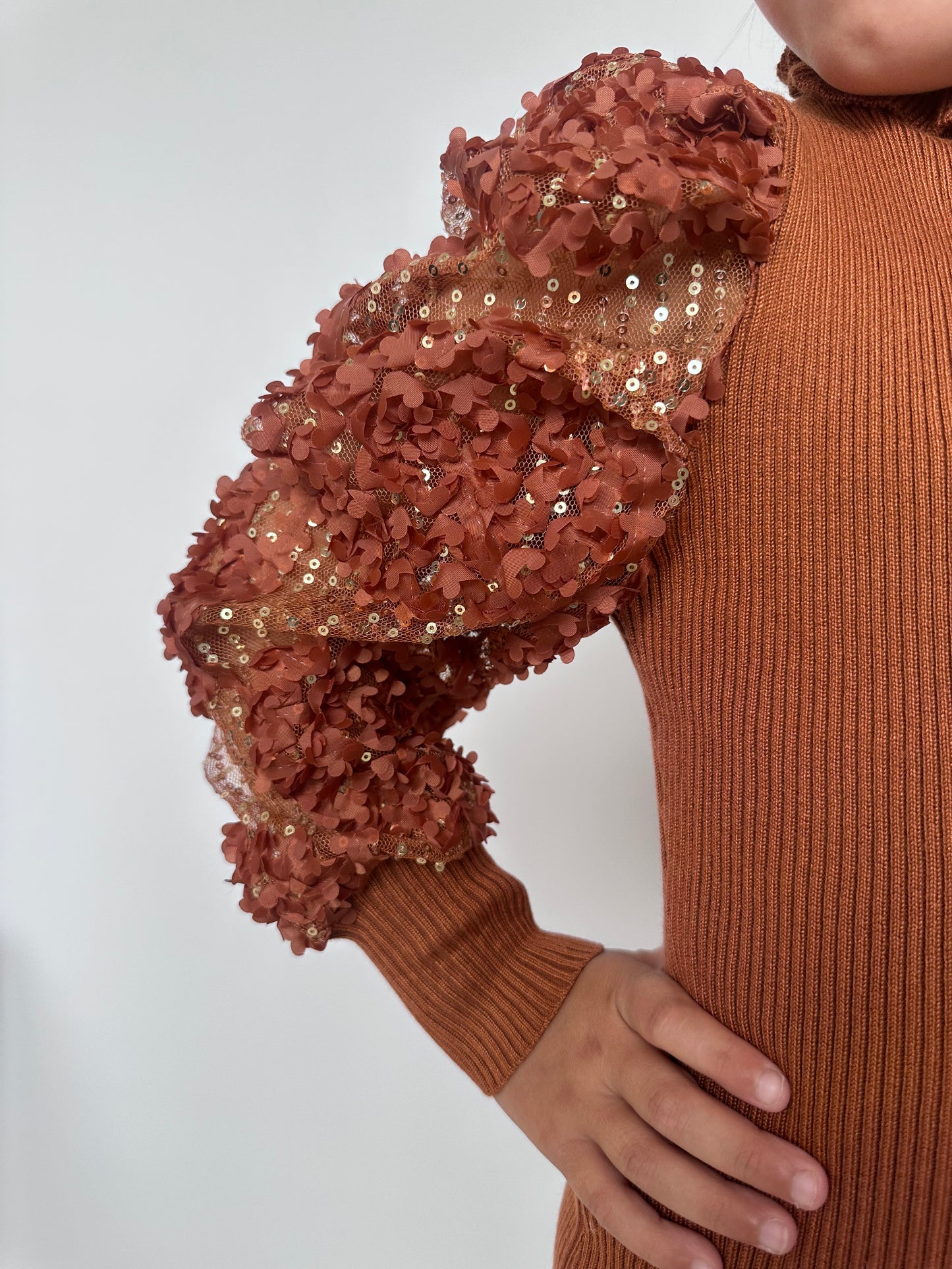 Jurk met pofbouw en glitter