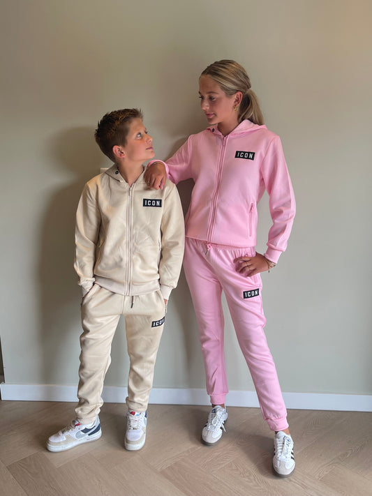 Icon trainingspak met matching tasje