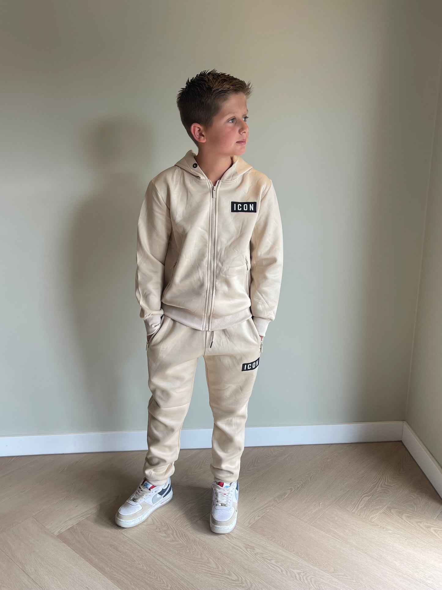 Icon trainingspak met matching tasje