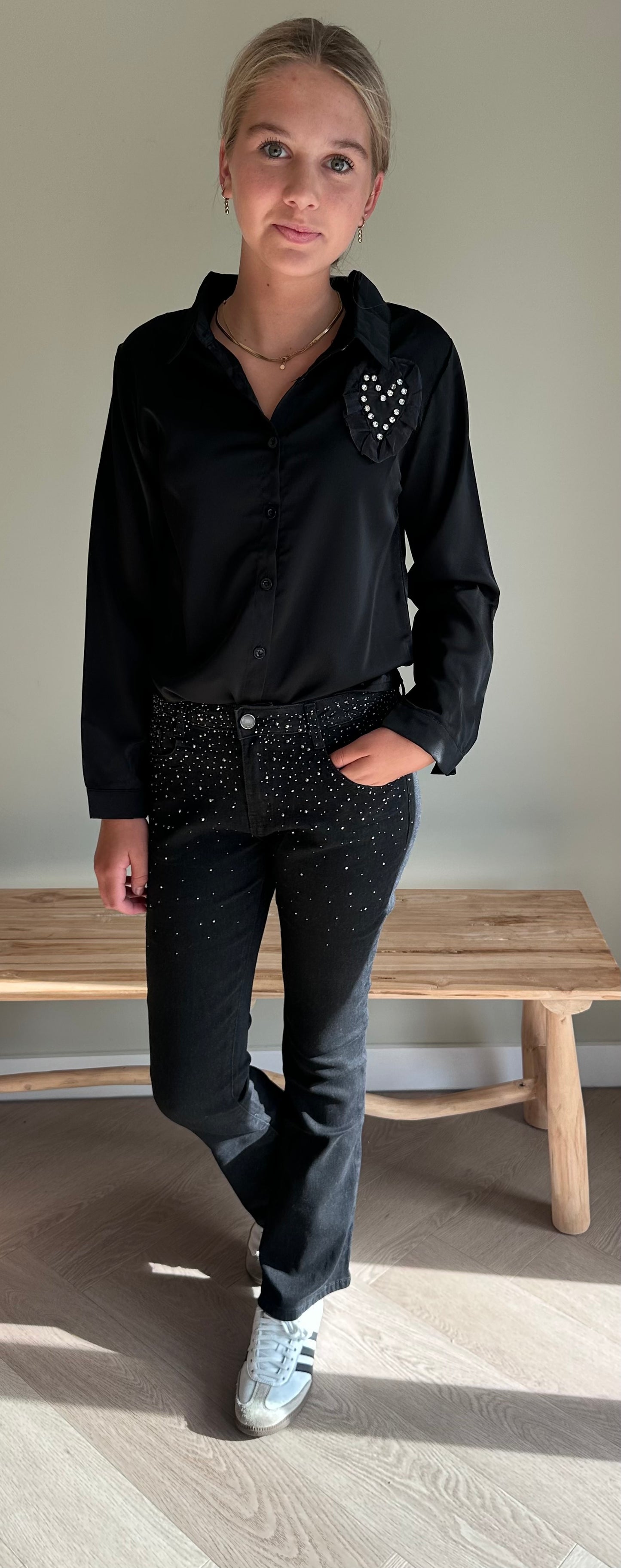 Zwarte Broek met Flared Pijpen & Glinsterende Steentjes