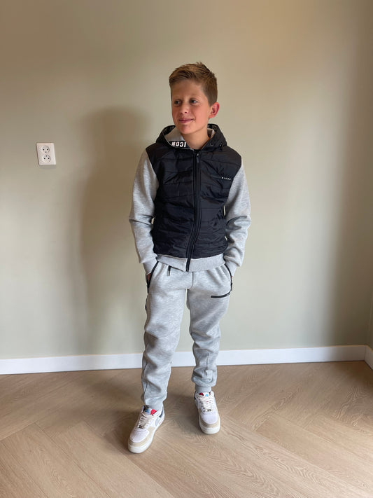 Icon Joggingpak in het grijs en zwart
