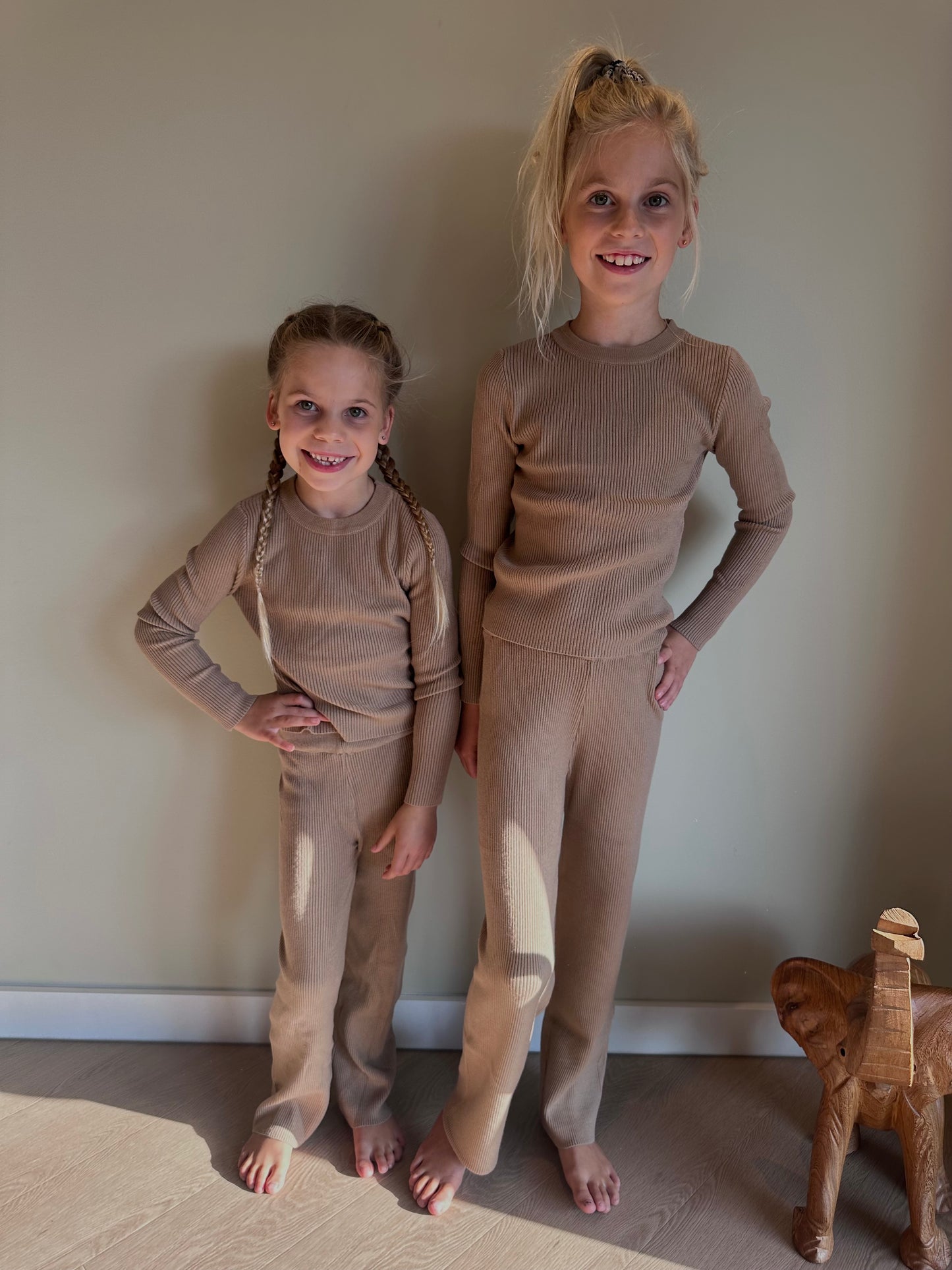 Heerlijke zachte loungeset camel